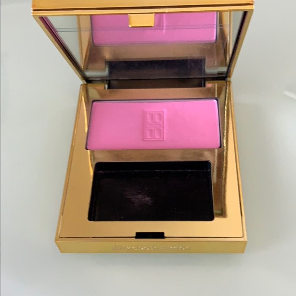 Elizabeth Arden blush